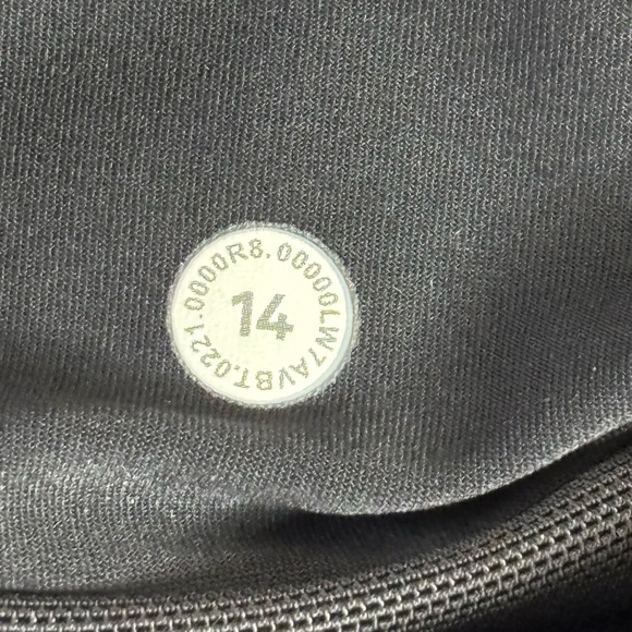 Lululemon Speed Up Mid-Rise Short 4" Black size 14 TALL W7AVBT - Picture 5 of 5